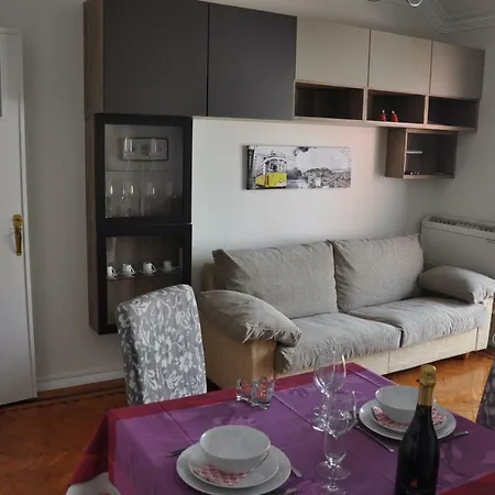 Ferias No Bairro Apartment *